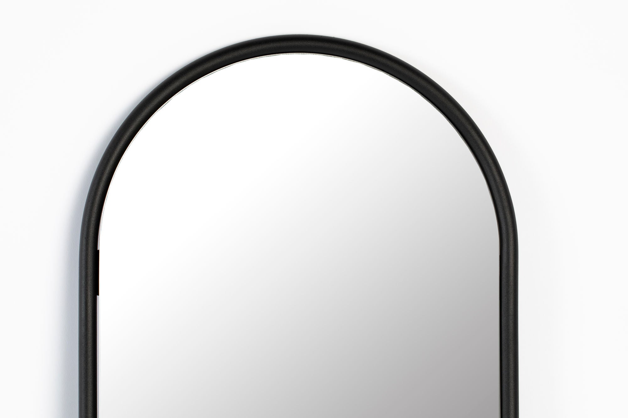 Zuiver Tess Black Oval Leaner Mirror